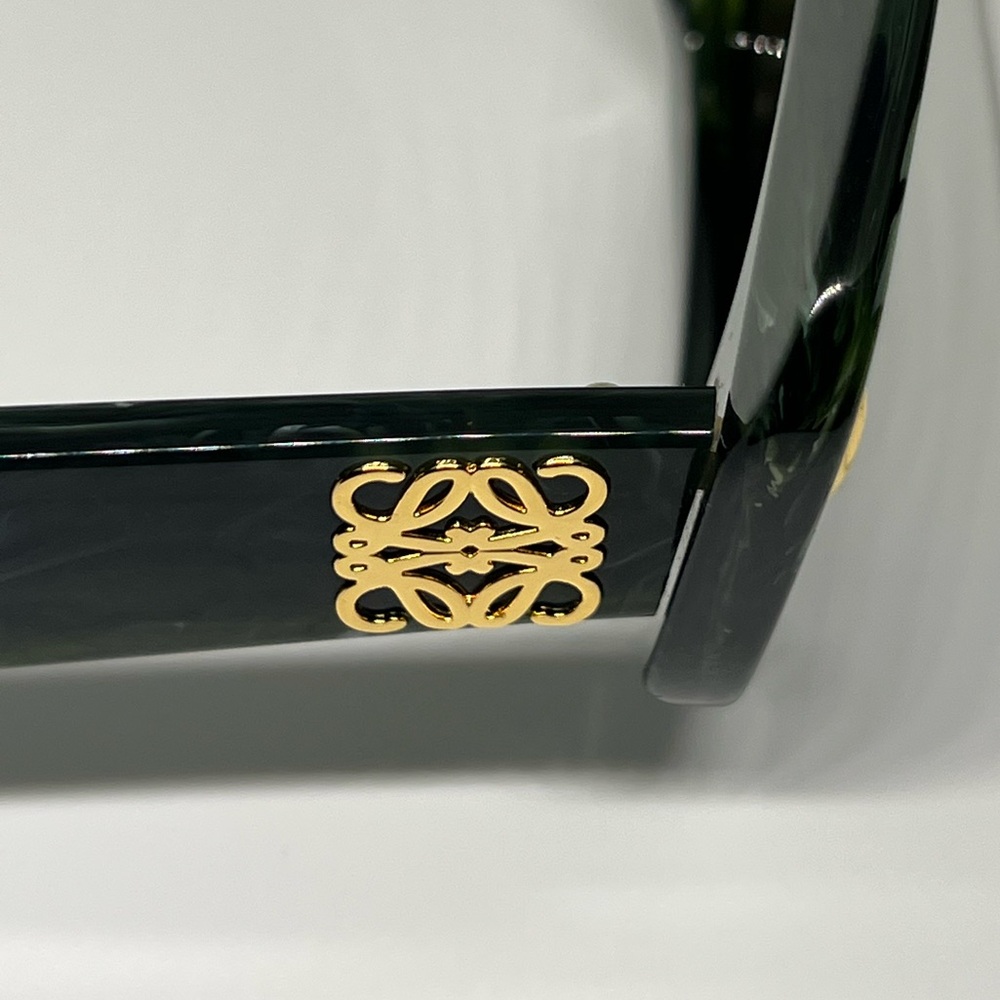 Loewe Green Tortoiseshell Rectangular Sunglasses - Picture 10 of 10